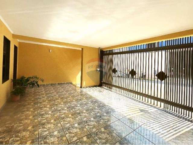 Casa à Venda 232m² 3 quartos (1 suíte) ao lado do Jardim Independência