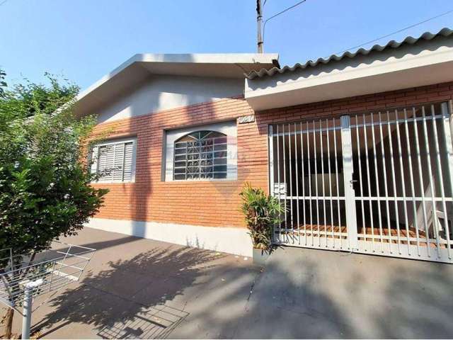 Jardim Irajá Vendo Casa 196m² 2 Quartos 2 vagas garagem Quintal grande 250 m² área total Comercial/Residencial