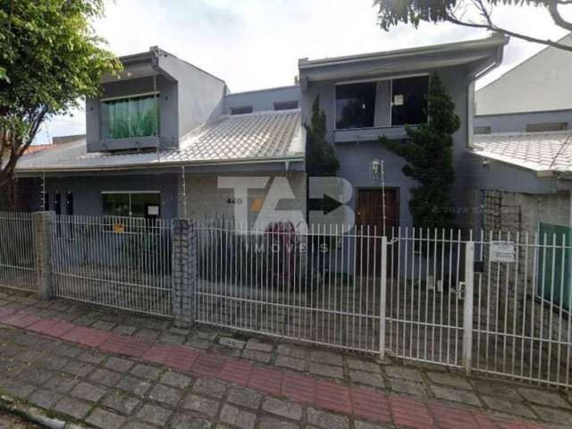 Casa ampla e sofisticada no Centro de Balneário Camboriú