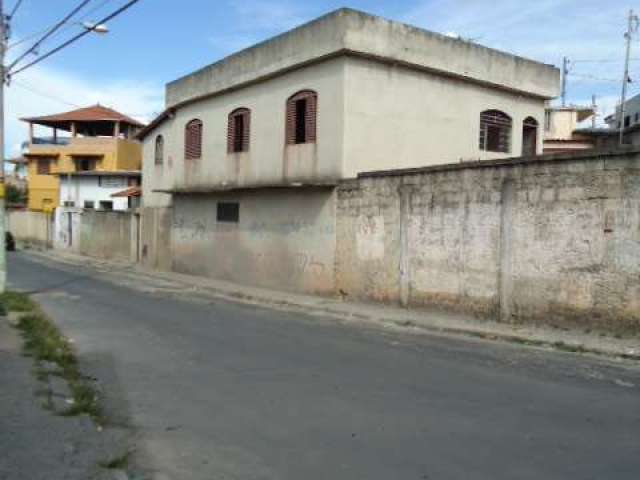 Casa com 3 quartos à venda em Belo Horizonte