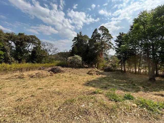 Lote / Terreno à venda em Moeda