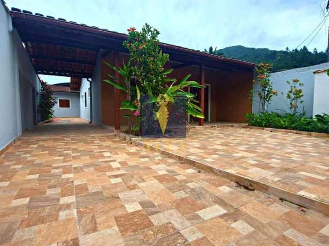 Casa à venda no bairro Pereque Mirim - Ubatuba/SP