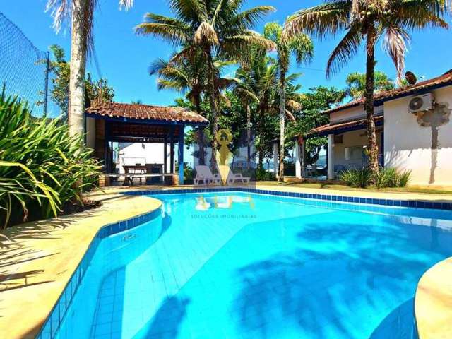 Casa à venda no bairro Enseada - Ubatuba/SP