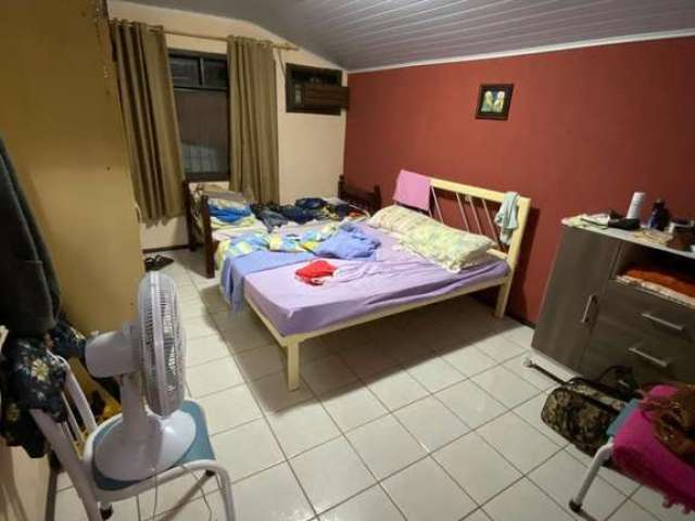 Casa com 3 quartos à venda na Rua Bento Golçalves, 580, Armação, Penha por R$ 600.000