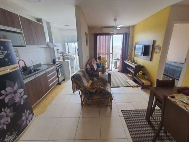 Lindo apartamento 2 dormitório com suíte, pronto para morar.