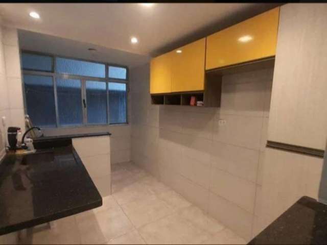 Lindo apartamento 2 dormitórios sendo 1 suíte em Santos