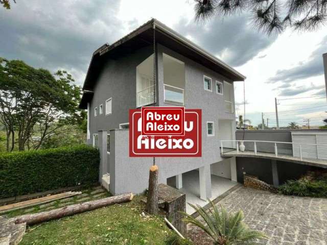 CONDOMINIO ARUÃ -  MOGI DAS CRUZES, SP - CASA COM 4 SUITES  - FUNDOS E LATERAL com VISTA PARA ÁREA VERDE  !