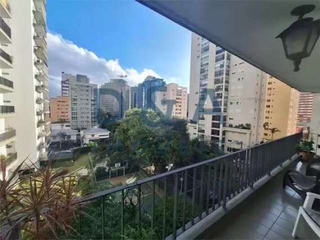 Apartamento com 4 quartos à venda na Avenida Jurucê, 144, Moema, São Paulo por R$ 1.835.000