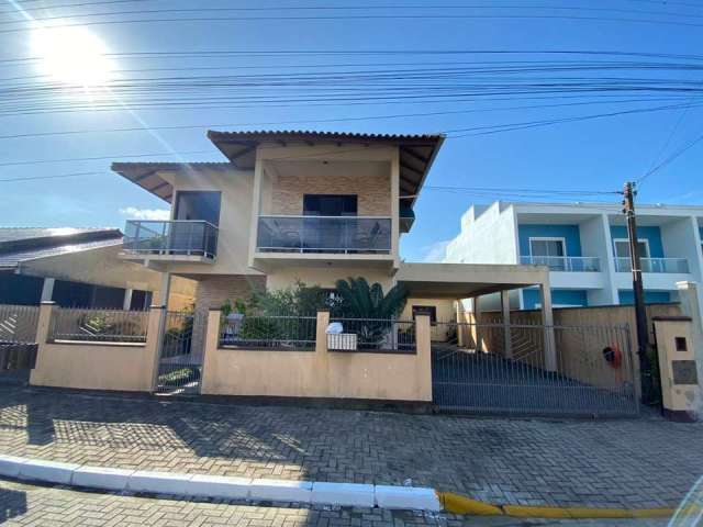 Casa com 5 quartos à venda na Nossa Senhora da Paz, Balneário Piçarras  por R$ 1.000.000