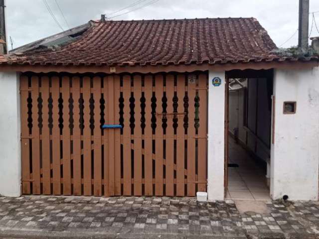 Casa com 2 quartos à venda na Vila Atlântica, Mongaguá , 93 m2 por R$ 200.000