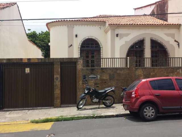 Casa para Venda em São Luís, Centro, 4 dormitórios, 4 suítes, 1 banheiro