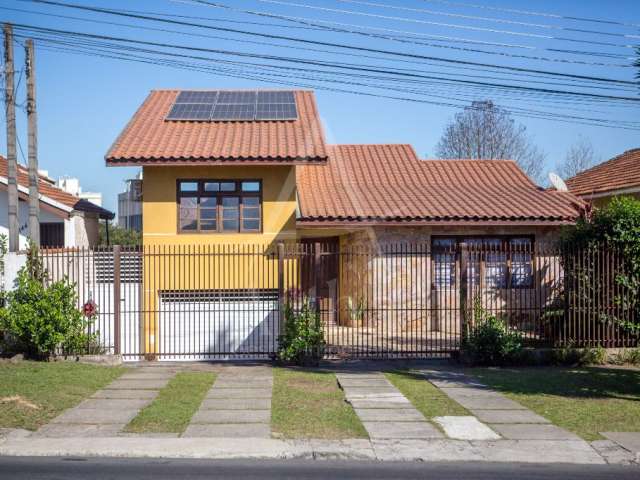 Casa Encantadora e Ensolarada no Bairro Alto.