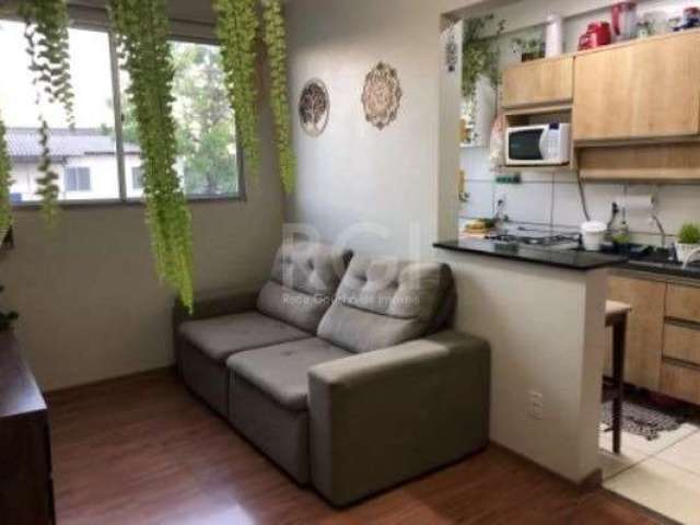 Lindo Apartamento finamente decorado mobiliado e  projetado para o conforto de morar bem.Localização com acesso fácil aos principais comércios do bairro,condução escolas e Cassol centerlar.Tres dormit