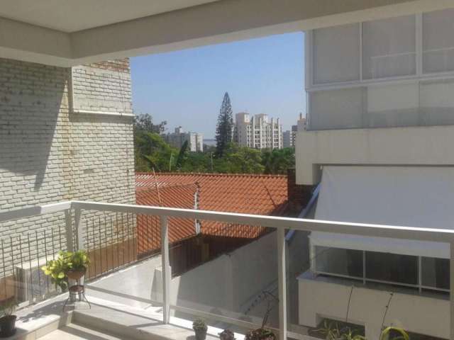 Barbada! Lindo apartamento de 3 dormitórios na Tristeza, sendo 1 suíte, living 2 ambientes amplo, cozinha americana, banheiro social e lavabo. Uma excelente sacada com churrasqueira e vista para o rio