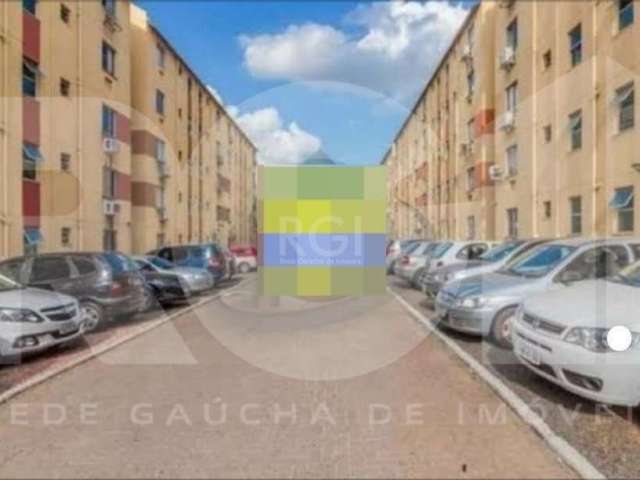 Vende lindo apartamento de 2 dormitórios, 1 vaga de garagem rotativa, sala, cozinha e banheiro social. Ótima localização, próximo ao Carrefuor, PUC, UFRGS e Av. Bento Gonçalves. Fácil acesso ao transp