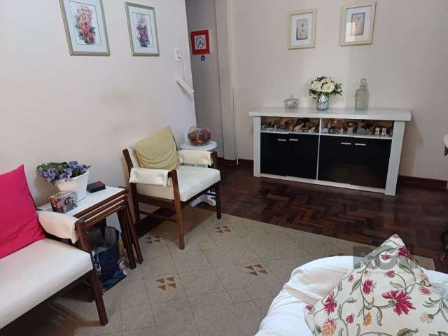 Apartamento com 40m² área útil, de 1 dormitório, sala, cozinha, área de serviço, no bairro Praia de Belas!!!  Condomínio com baixo custo. Localizado próximo da Av Praia de Belas, Borges de Medeiros e 