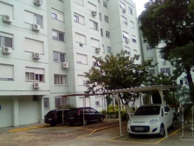 Apartamento com 02 dormitórios, isolamento acústico no teto ,   living 02 ambientes, banho, cozinha c/ área de servis. circulação, condomínio com toda infra de segurança e laser, quiosque com churrasq