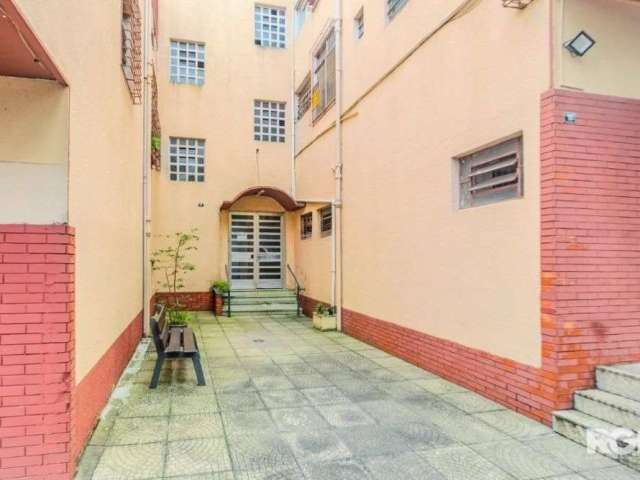 Apartamento à venda no Edifício Coorigha, localizado na Rua Oscar Schneider, 10 - Medianeira, Porto Alegre. Com 74.1m² de área privativa e 90.04m² de área total, este imóvel possui 3 dormitórios, banh