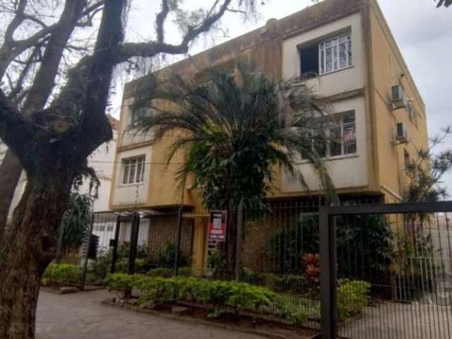 APTO 2D NO CHARMOSO MENINO DEUS&lt;BR&gt;&lt;BR&gt;Apartamento na Avenida Ganzo com vista pras lindas copas das árvores dessa tradicional e arborizada rua do bairro Menino Deus, ao lado do Zaffari e m