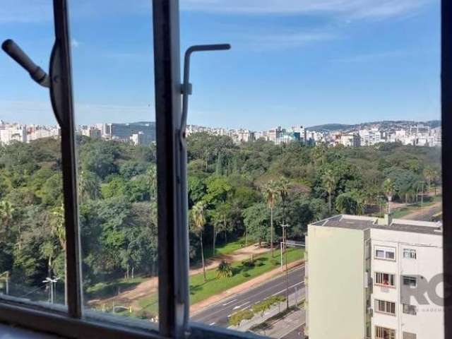 Amplo Apartamento 2 dormitórios para venda no bairro Cidade Baixa, originalmente de 3 dormitórios com 105,00 m² privativos, transformado em 2 dormitórios com living estendido para 3 ambientes, de fáci