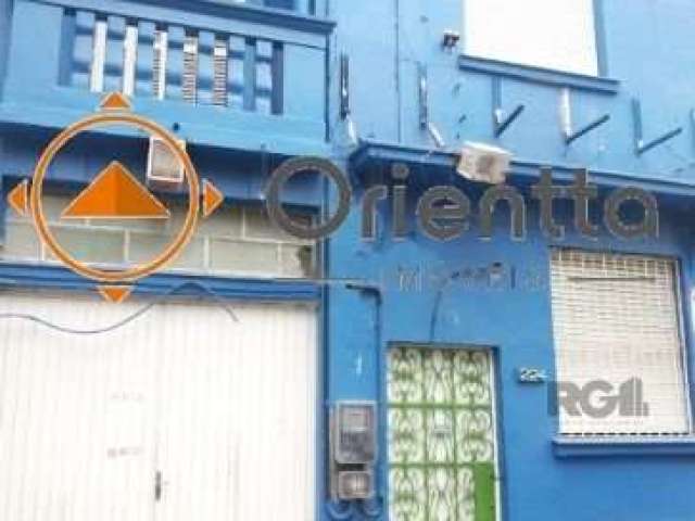 Orientta imóveis ALUGA CASA comercial.&lt;BR&gt;Sobrado em excelente localização na Felipe Camarão, bairro Bom Fim, configurado para uso comercial, mas também pode ser residencial. No andar térreo, ga