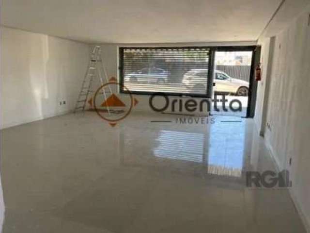 IMOBILIÁRIA ORIENTA ALUGA!&lt;BR&gt;&lt;BR&gt;Loja Comercial para Alugar na Av. Azenha, Esquina com a Av. Recife em Porto Alegre&lt;BR&gt;&lt;BR&gt;Excelente oportunidade para o seu negócio! Loja com 