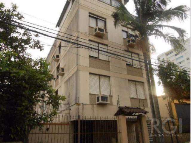 Apartamento 2 dormitórios Santana Porto Alegre&lt;BR&gt;Excelente apto. 02 dormitórios, 01 vagas de garagem dupla, fundos lateral, 02 lances de escada.&lt;BR&gt;&lt;BR&gt;O Bairro Santana em Porto Ale