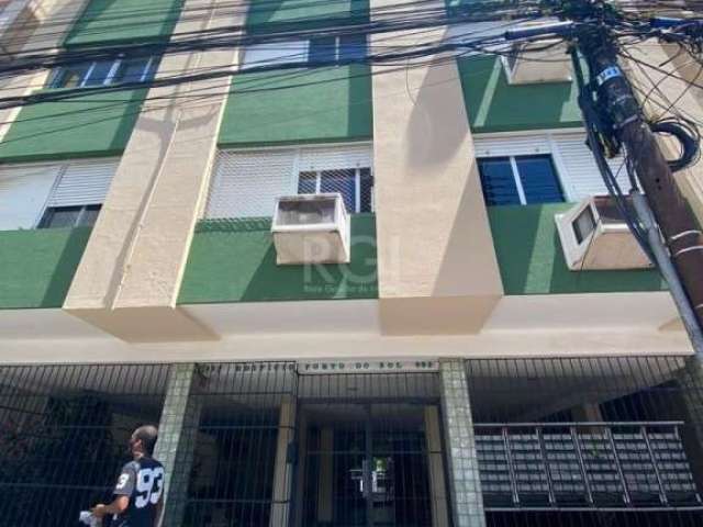 APARTAMENTO DE 2 DORMITÓRIOS NO BAIRRO: FARROUPILHA EM PORTO ALEGRE:&lt;BR&gt;Apartamento de 2 dormitórios, living amplo, cozinha, área de serviço, banheiro social com possibilidade para mais um banhe