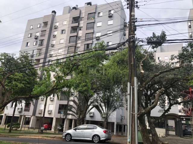 Excelente apartamento, de frente, semi mobiliado no bairro Sarandi; com 64,27m² de área privativa;&lt;BR&gt;São 3 dormitórios, sendo modificado para 2 para ampliação sala. Cozinha, àrea de serviço, sa