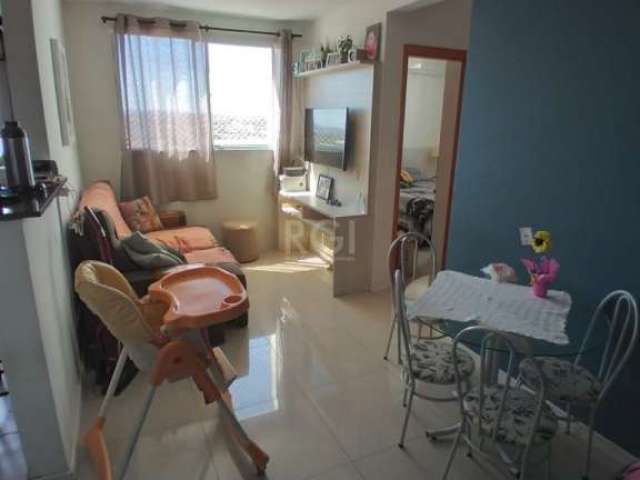 Apartamento 2 dormitórios, ; living 2 ambientes,  cozinha americana, gás central e  vaga de garagem. Semi-mobiliado, ficam os moveis planejados.&lt;BR&gt;Prédio com infraestrutura de club, piscina adu