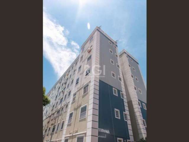 Apartamento com 2 dormitórios sendo 1 suíte, 1 vaga. Esperas para splits instaladas, água quente e gás central. Apartamento amplo e arejado com móveis planejados nos dois quartos, sala e cozinha compl