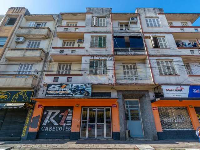 Belíssimo Apartamento de 2 dormitórios,  reformado de frente no Bairro Floresta em ponto estratégico de Porto Alegre. Ótima  localização em frente à parada de ônibus, restaurantes, mercados, farmácias