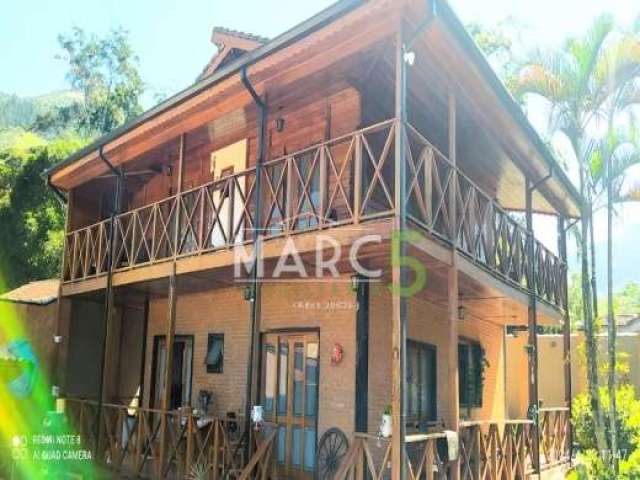 Chácara / sítio com 3 quartos à venda no Piracuama, Pindamonhangaba , 800 m2 por R$ 2.000.000