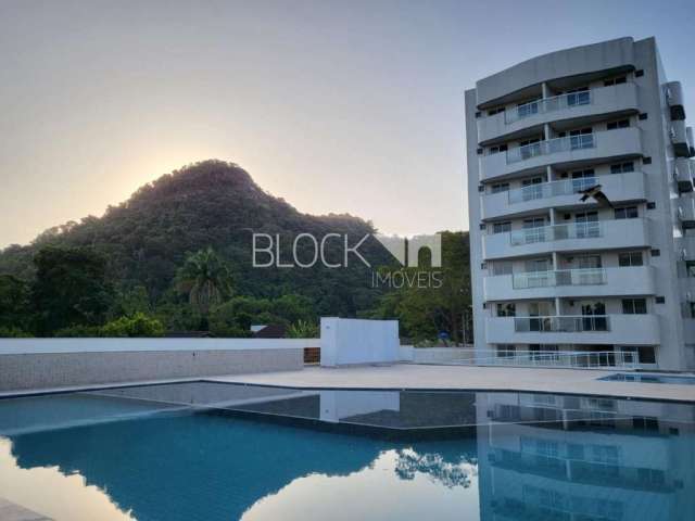 Apartamento com 1 quarto para alugar na Estrada dos Bandeirantes, --, Vargem Pequena, Rio de Janeiro, 48 m2 por R$ 2.000