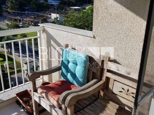 Apartamento com 3 quartos à venda na Avenida Olof Palme, --, Camorim, Rio de Janeiro, 74 m2 por R$ 490.000