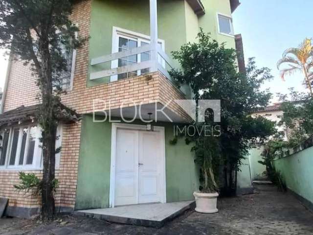 Casa em condomínio fechado com 3 quartos à venda na Rua Catarina Elias Boueri, --, Vargem Pequena, Rio de Janeiro, 280 m2 por R$ 649.000