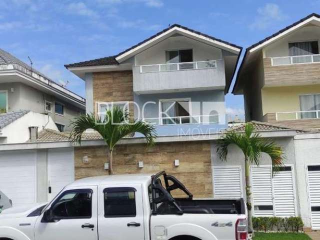 Casa em condomínio fechado com 4 quartos à venda na Rua Fritz Utzeri, --, Recreio dos Bandeirantes, Rio de Janeiro, 239 m2 por R$ 2.500.000