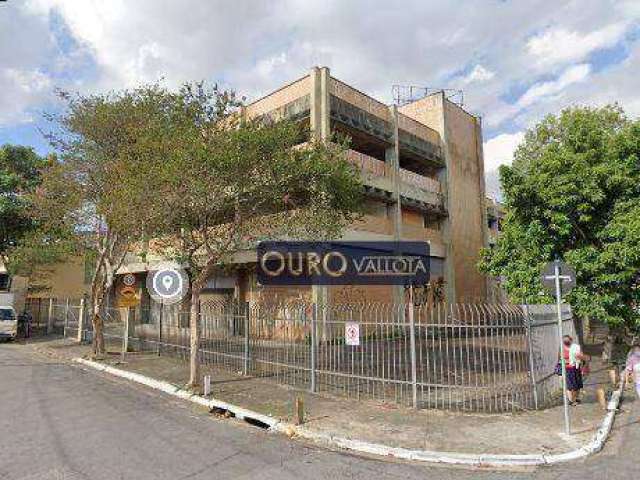 Galpão de esquina com 2.000m²