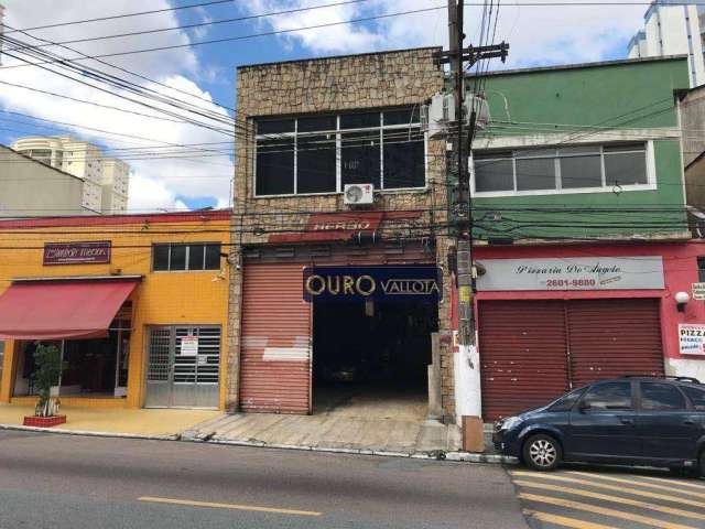 Galpão com 450m², 6m x 30m, mezanino e vão livre para locação na Mooca