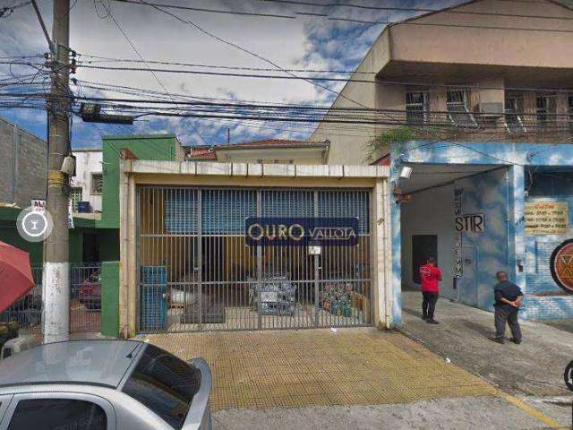 Sobrado com 3 Quartos e 3 banheiros à Venda, 250 m² por R$ 1.380.000