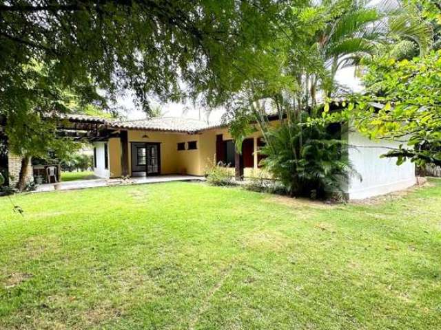 Casa em Condomínio para Venda em Lauro de Freitas, Buraquinho, 2 dormitórios, 2 suítes, 4 banheiros, 6 vagas