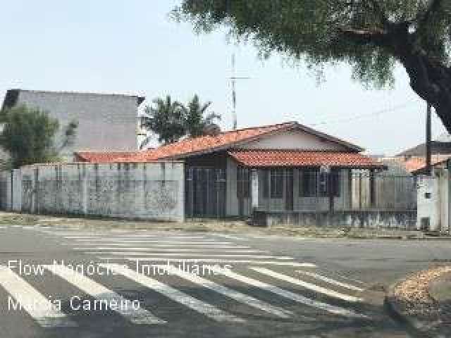 Casa à venda no Parque São Lourenço.