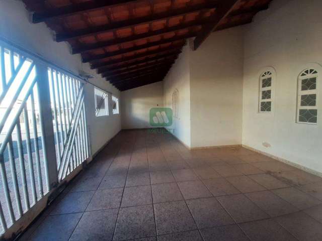 Casa com 3 quartos à venda na Nossa Senhora das Graças, Uberlândia  por R$ 450.000