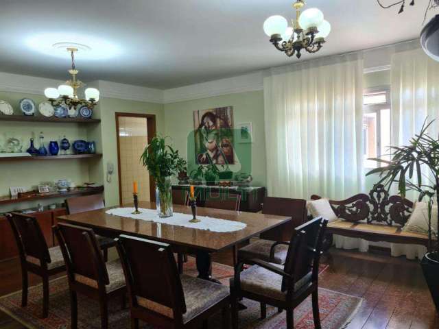 Apartamento com 4 quartos à venda no Centro, Uberlândia  por R$ 1.200.000