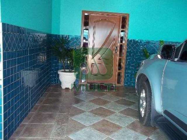 Casa com 3 quartos à venda no Jardim América I, Uberlândia  por R$ 1.000.000