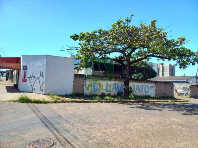 Terreno comercial à venda no Marta Helena, Uberlândia  por R$ 3.200.000