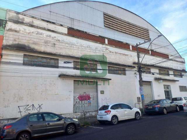 Barracão / Galpão / Depósito para alugar no Martins, Uberlândia  por R$ 25.000