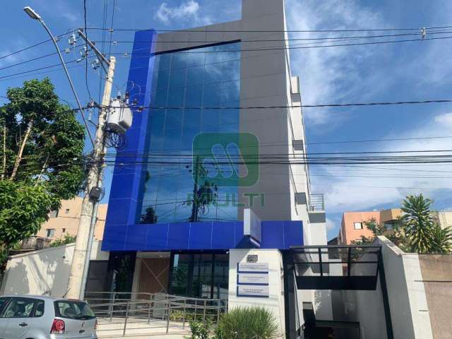 Sala comercial para alugar no Copacabana, Uberlândia  por R$ 2.200