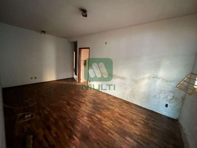 Casa comercial para alugar no Santa Mônica, Uberlândia  por R$ 7.000