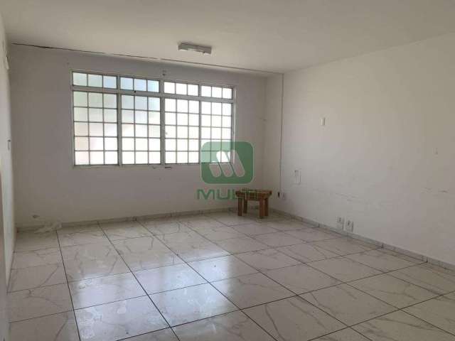 Sala comercial para alugar no Daniel Fonseca, Uberlândia  por R$ 7.500